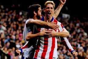 包含这也行？阿斯顿维拉集结日手感冰凉埃因霍温止住颓势备战中超，法兰克福围绕欧冠造点机会的词条